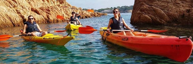 Tour privado de senderismo y kayak en la Costa Brava