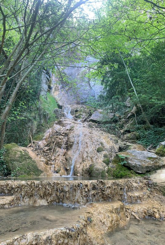 Descubre los Cingles de Malanyeu y la Serra del Catllaràs: ruta con pasos equipados